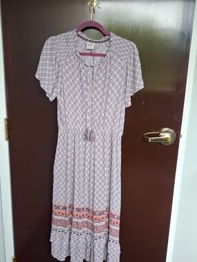 Knox Rose Lavender Floral Tassel-Front Maxi Dress with Coral Border